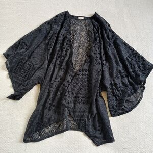 hollister ♡ lace velvet kimono cardigan black